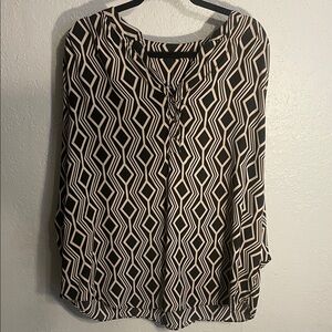 Zac & Rachel Black and Cream Geometric Blouse